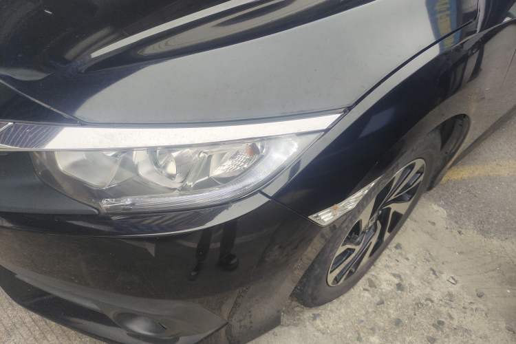 Used Honda Civic 2016 220TURBO CVT Luxury Edition
