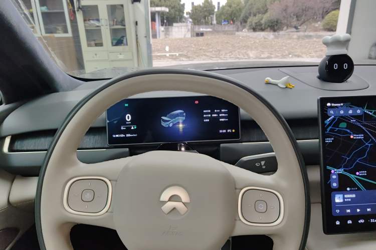 Used Nio ES8 2023 75 kWh Executive Edition