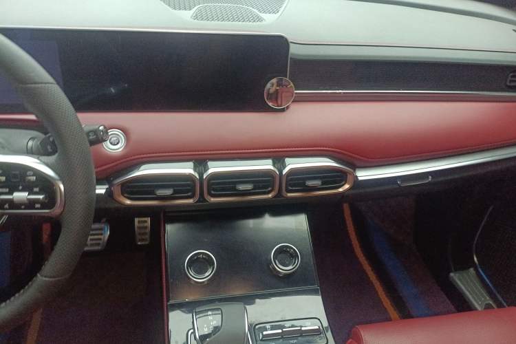 Used JETOUR X70 PLUS 2021 1.6T DCT 7-Seater
