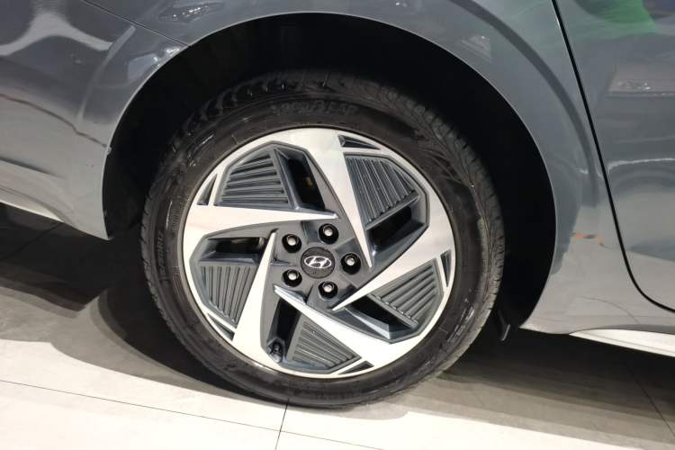 Used Hyundai Mistra New Energy 2021 LUX Premium Edition
