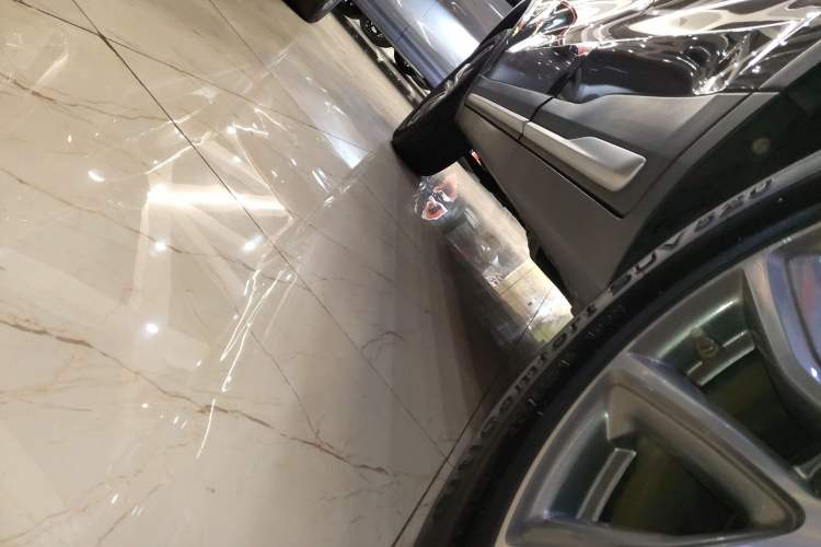 Used Geely Auto Emgrand X7 Sport 2018 1.8TD Automatic Two-Wheel Drive Smart Connect 4G Internet Edition
