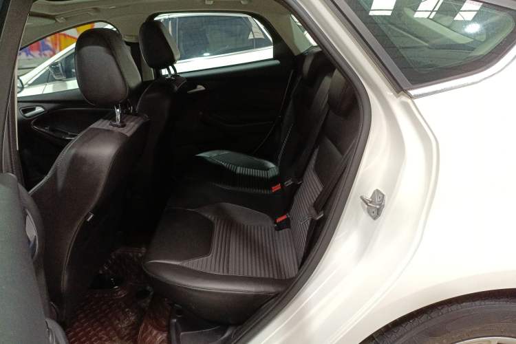 Used Ford Focus 2018 Hatchback Classic EcoBoost 180 Automatic Elite Model
