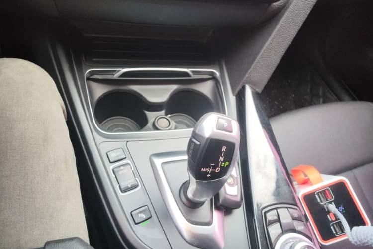 Used BMW 3 Series 2016 320Li Fashion Model
