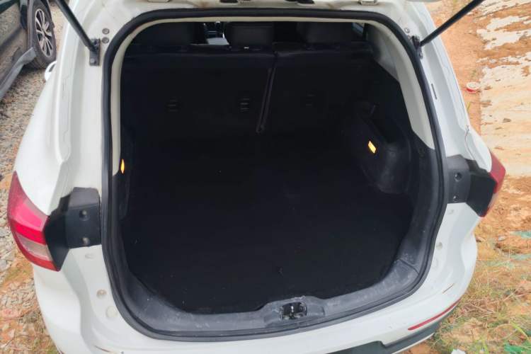 Used HYOSOW S6 2016 1.5T Manual Fashion Model
