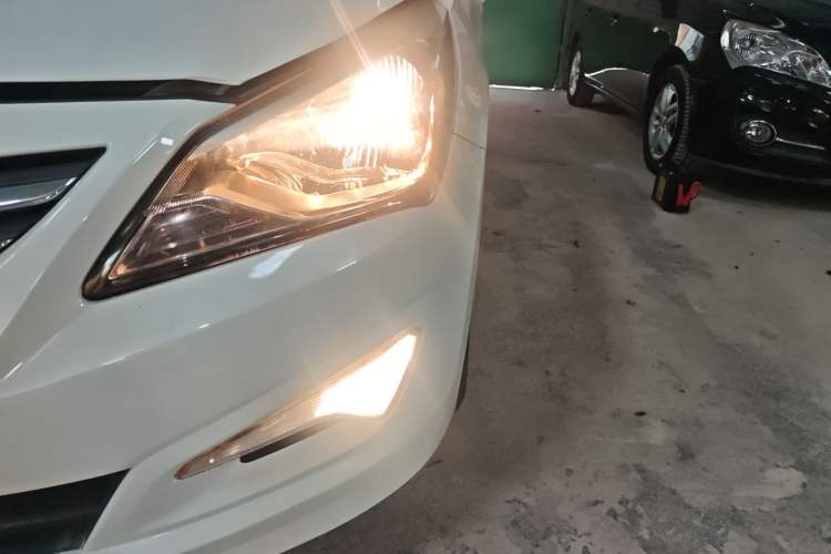 Used Hyundai Verna 2016 1.4L Automatic Smart GLS
