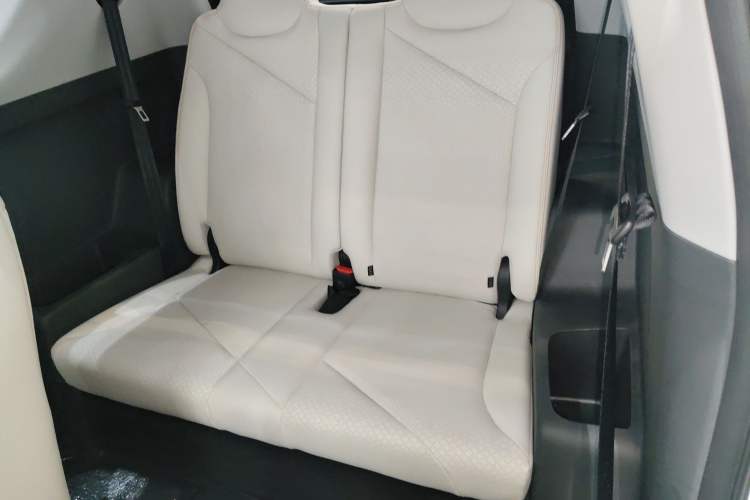 Used Chery Little Ant 2024 Refreshed Version Youth Edition 321 km Beloved Edition 29.23 kWh
