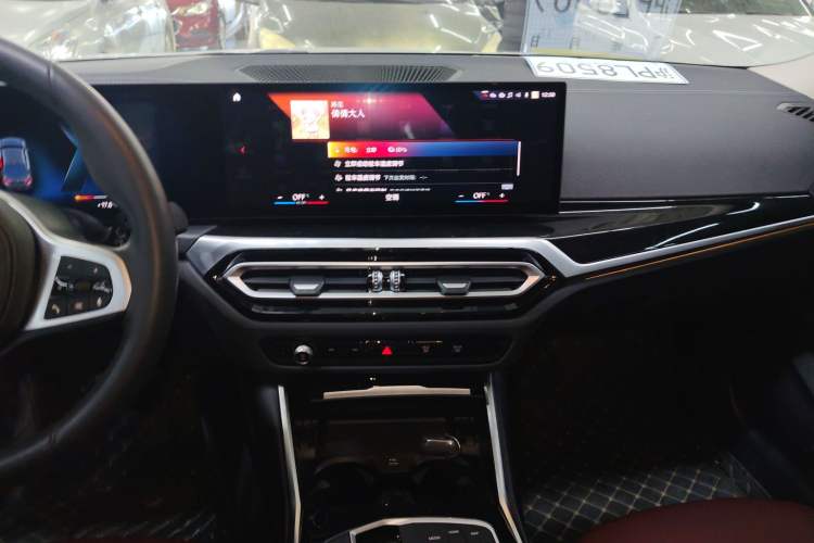 Used BMW i3 2022 eDrive 35 L
