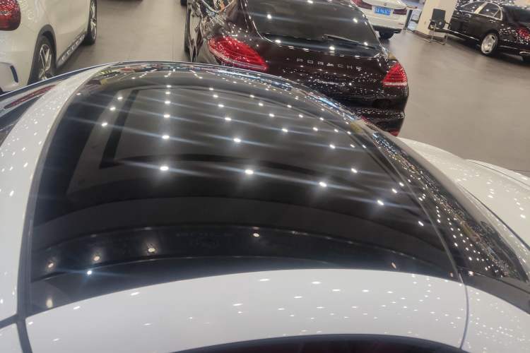 Used Mercedes-Benz SLK-Class 2011 SLK 200 Fashion Model