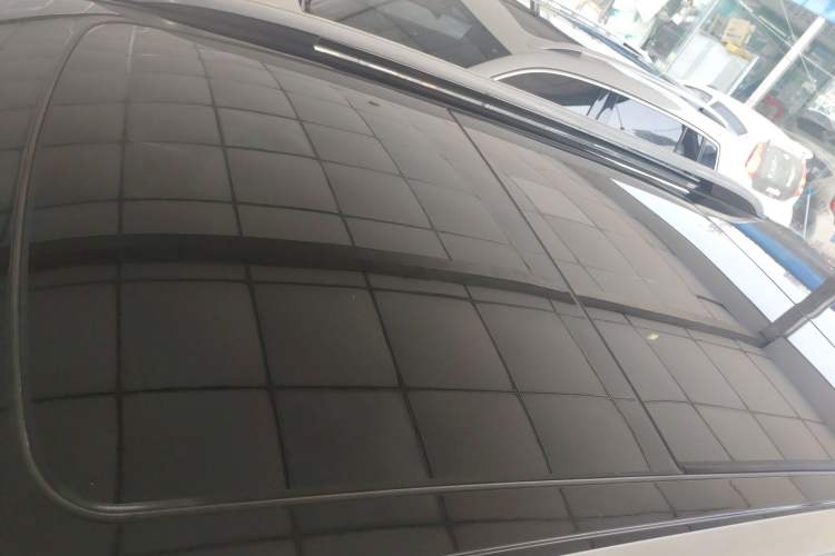 Used Ford Edge 2021 PLUS EcoBoost 245 Two-Wheel-Drive Titanium 7-Seater
