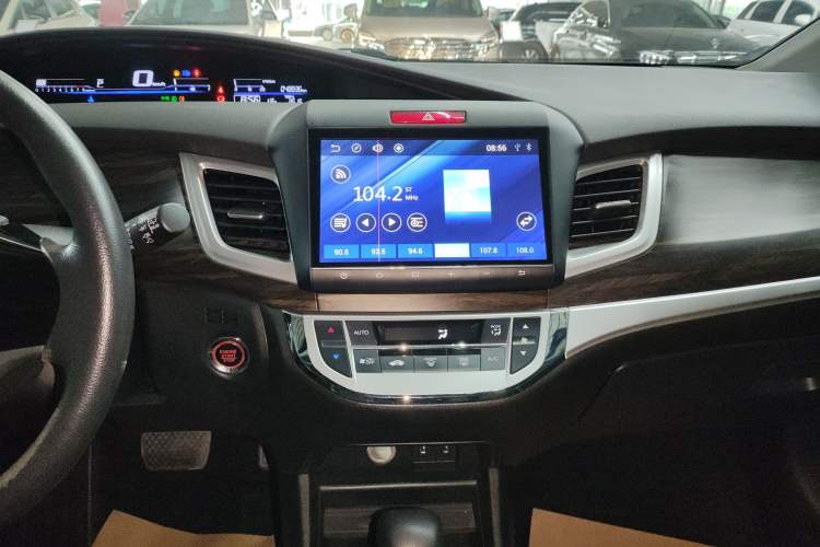 Used Honda Jade 2017 1.8L automatic Comfort version 5 seats