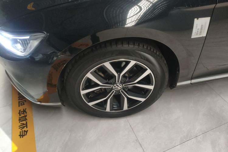 Used Volkswagen Magotan 2020 330TSI DSG Leading Model
