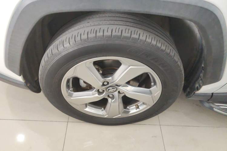 Used Toyota RAV4 2021 2.0L CVT Two-Wheel Drive Fashion PLUS Edition
