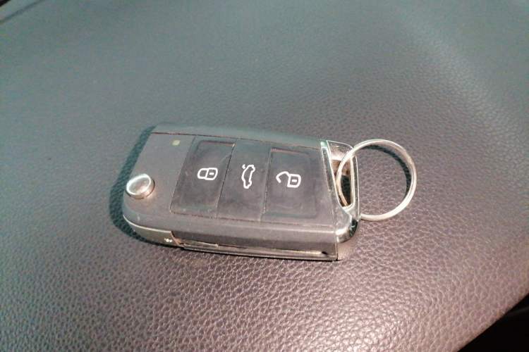 Used Volkswagen Tiguan L 2019 330TSI Automatic Two-Wheel Drive Panoramic Comfort Edition China V Standard