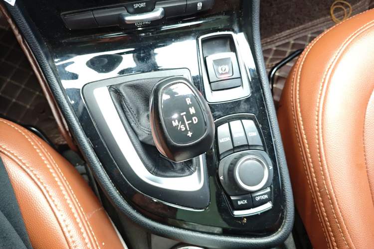 Used BMW 2 Series Active Tourer 2016 218i Fashion Model
