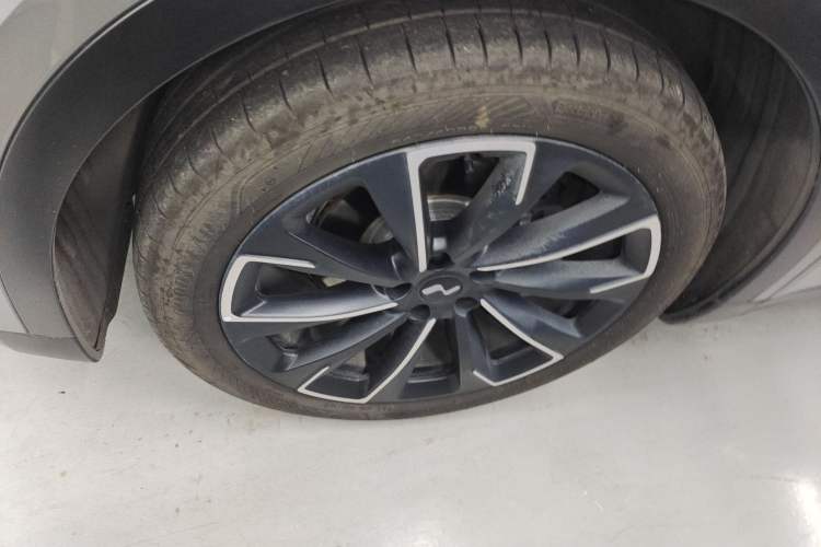 Used ONVO L60 2024 60 kWh Rear-Drive Version
