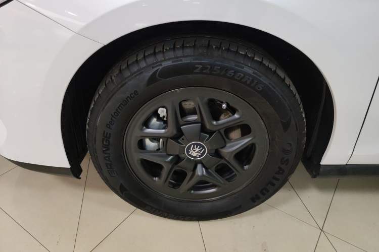 Used BYD Qin PLUS 2025 DM-i Smart Drive 55KM Leading Model
