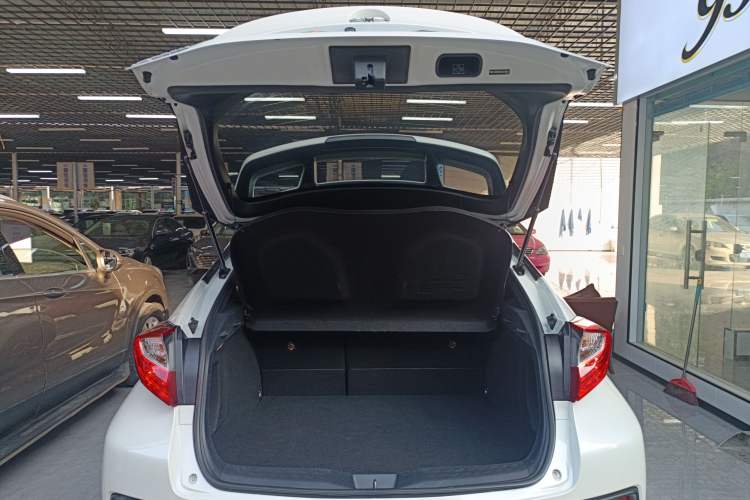 Used Toyota C-HR 2020 2.0L Leading Edition
