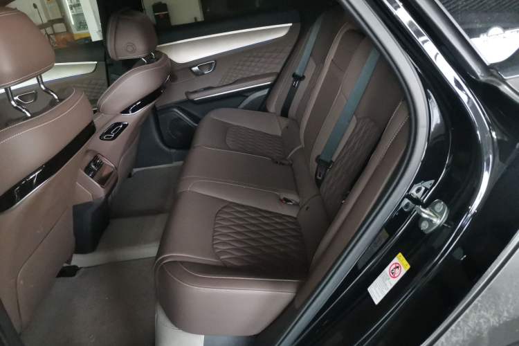 Used BYD Han 2023 EV Champion Edition 715KM Front-Drive Prestige Model
