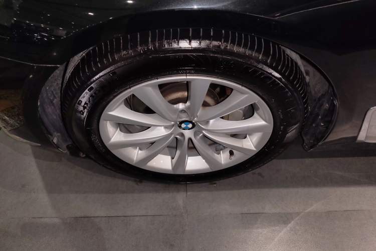 Used BMW 7 Series 2017 730Li Leading Model
