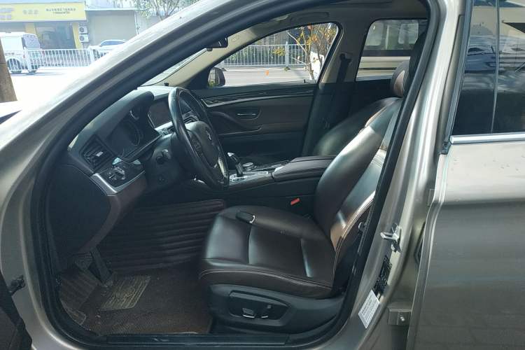 Used BMW 5 Series 2014 525Li Luxury Design Package