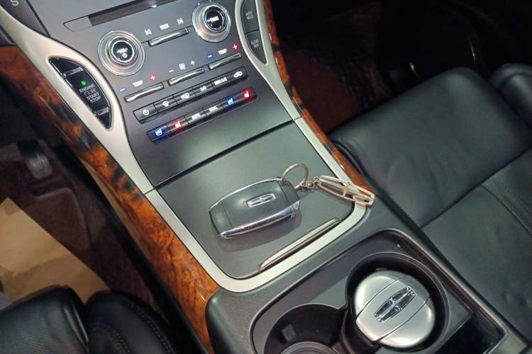 Used Lincoln MKX 2018 2.7T Four-Wheel Drive Prestige Edition
