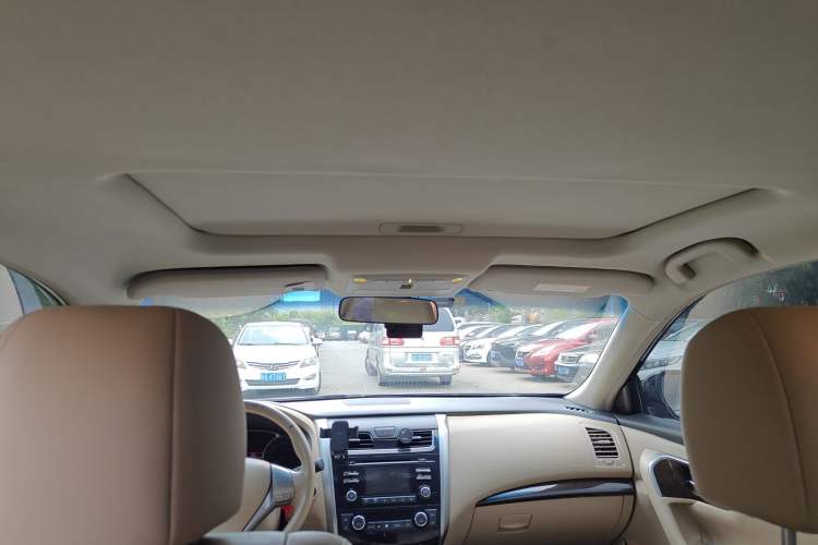 Used Nissan Teana 2015 2.0L XL-Sporty UEFA Champions League Edition
