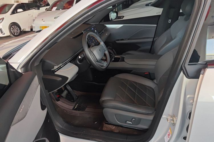 Used  S05 2024 510 Plus Pure Electric Version
