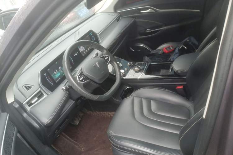 Used NETA U 2022 Zhi 400 Lithium-Nickel-Manganese-Cobalt Energy System