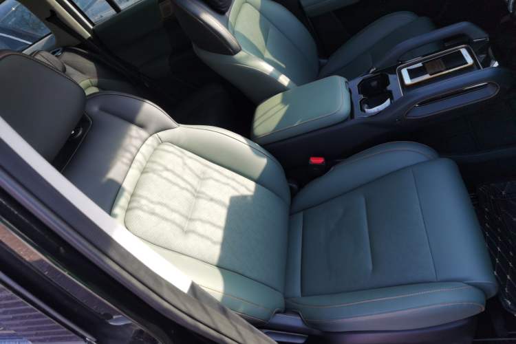 Used  03 2024 401km Two-Wheel Drive Standard Advanced Version