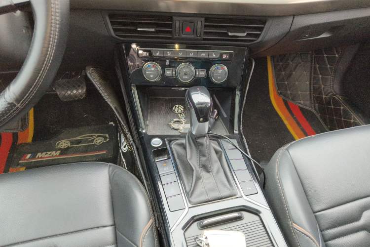 Used Volkswagen Passat 2019 330TSI Elite Edition China VI
