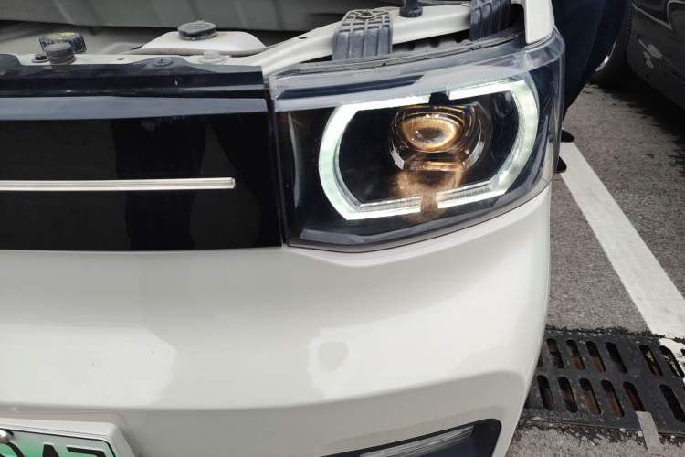 Used Wuling Hongguang MINIEV 2022 Macaron Premium Model – Lithium Iron Phosphate
