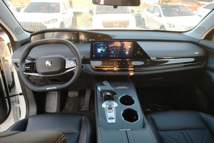 Used Changan UNI-K iDD 2024 Chuzhi iDD 1.5T 135km Smart & Fun Model
