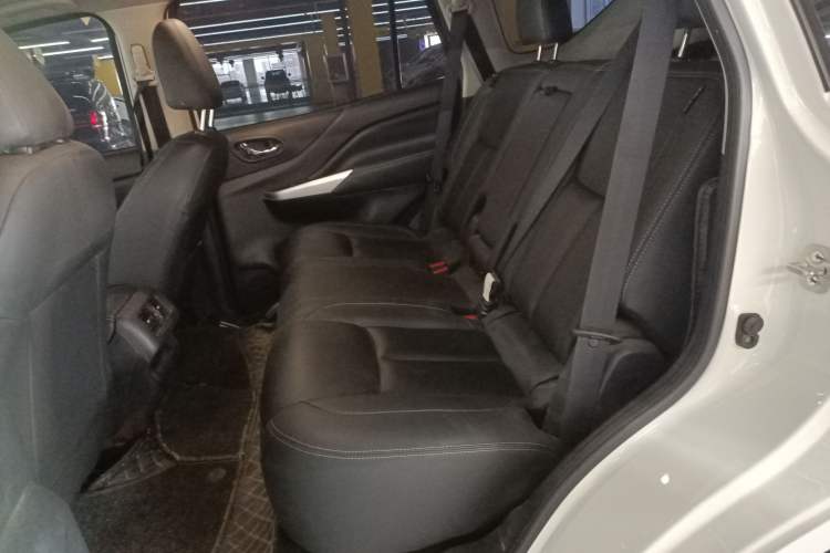 Used Nissan Terra 2020 2.5L XL Upper Automatic Two-Wheel Drive Luxury Edition
