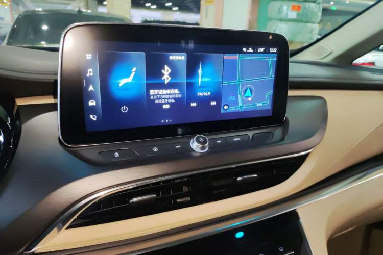 Used Buick GL8 2023 Land Business Class Smart Deluxe Model
