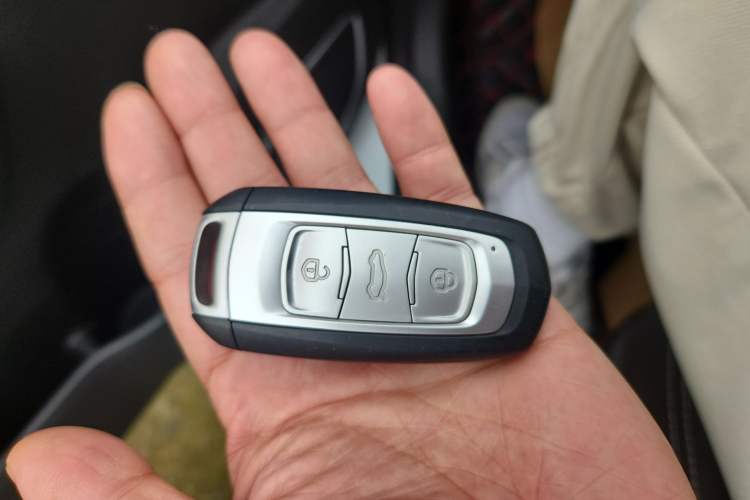 Used Geely Auto Vision X3 2019 Upgraded Model 1.5L CVT Prestige Version
