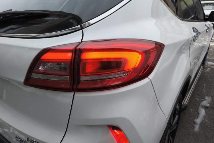 Used Bestune X80 2018 Live Edition 1.8T Automatic Luxury Model
