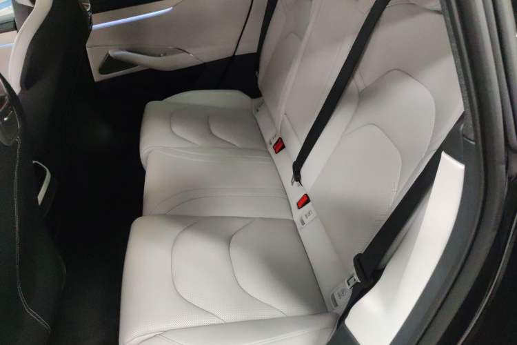 Used  SU7 2024 Rear-Drive Long-Range Intelligent Driving Version
