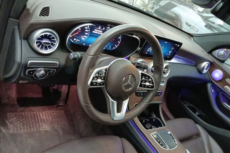 Used Mercedes-Benz GLC 2022 GLC 300 L 4MATIC Dynamic Model