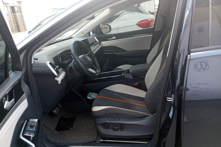 Used Volkswagen ID.6 CROZZ 2022 Long-Range PRO Edition