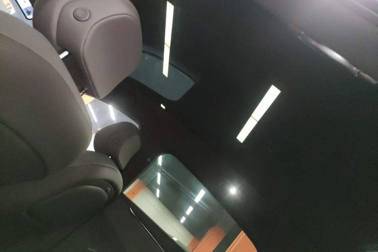 TDK.VehicleDetails.img