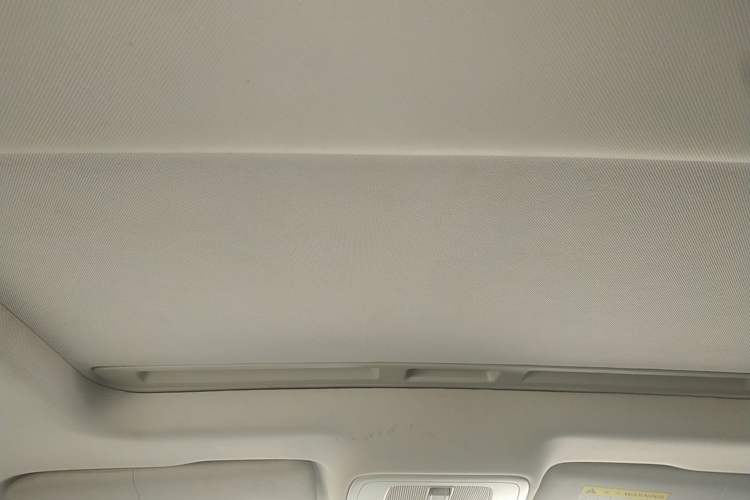 Used Roewe i5 2021 1.5L CVT Platinum Edition