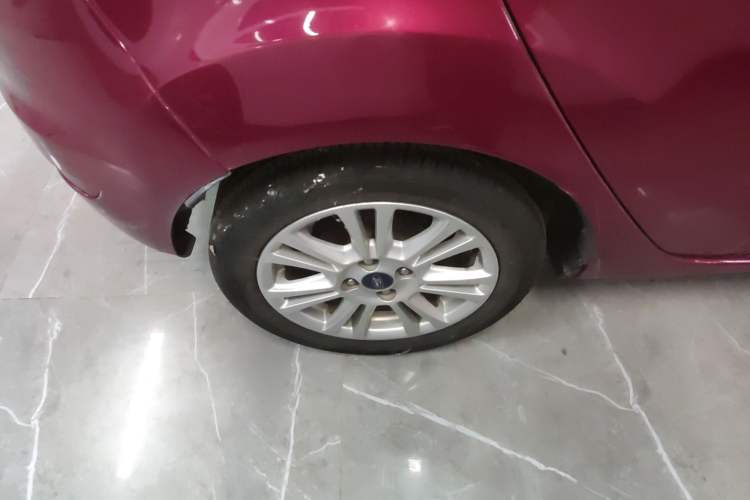 Used Ford Fiesta 2013 Hatchback 1.5L Automatic Fashion Edition
