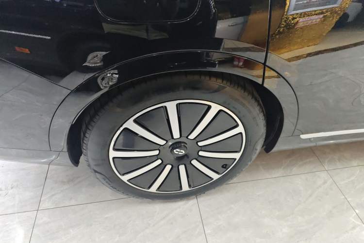 Used Hima AITO M9 2024 Range-Extended Ultra Version 42 kWh 6-Seater Model