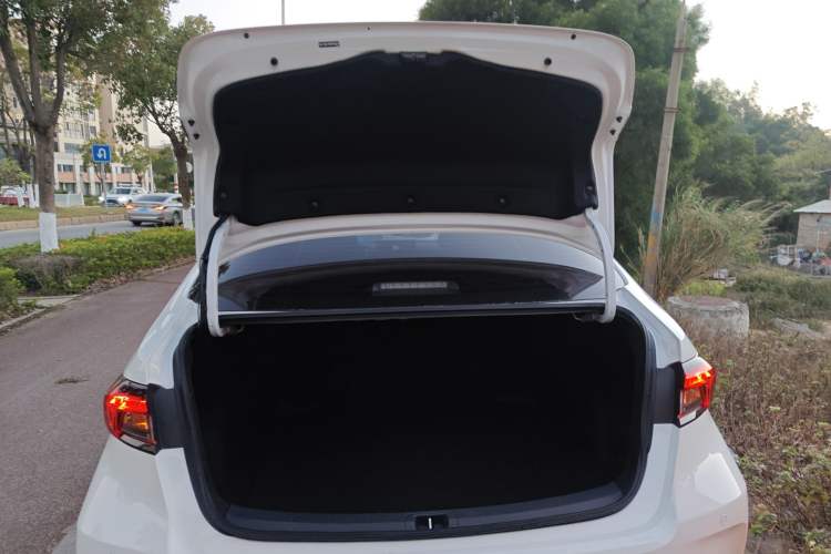 Used Toyota Allion 2023 2.0L Pioneer Edition
