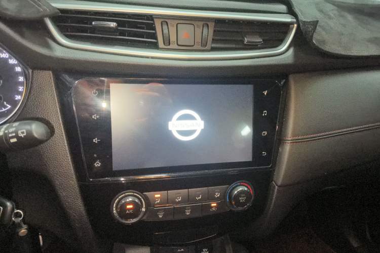 Used Nissan Qashqai 2019 2.0L CVT Smart Enjoyment Version
