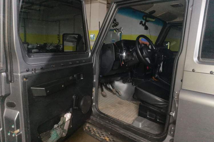 Used  212 Classic 2023 Sniper 2.4T Manual Hardcore Edition
