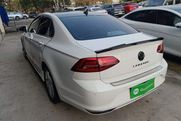 Used Volkswagen Lamando 2021 230TSI DSG Fashion Edition
