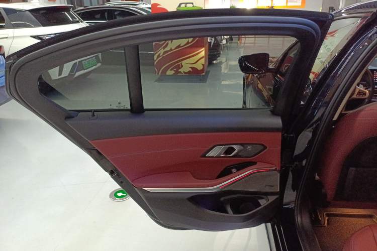 Used BMW 3 Series 2022 325i M Sport Night Edition Package
