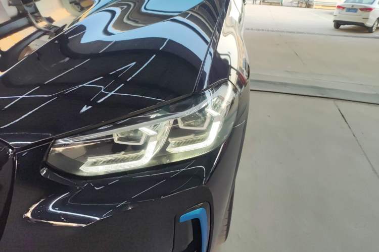 Used BMW iX3 2022 Leading Model
