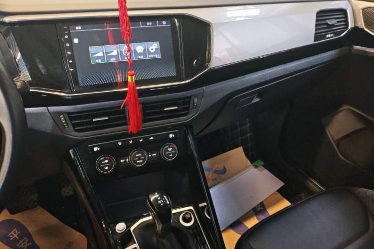 Used Volkswagen Tayron 2019 330TSI Two-Wheel Drive Luxury Model China VI Standard